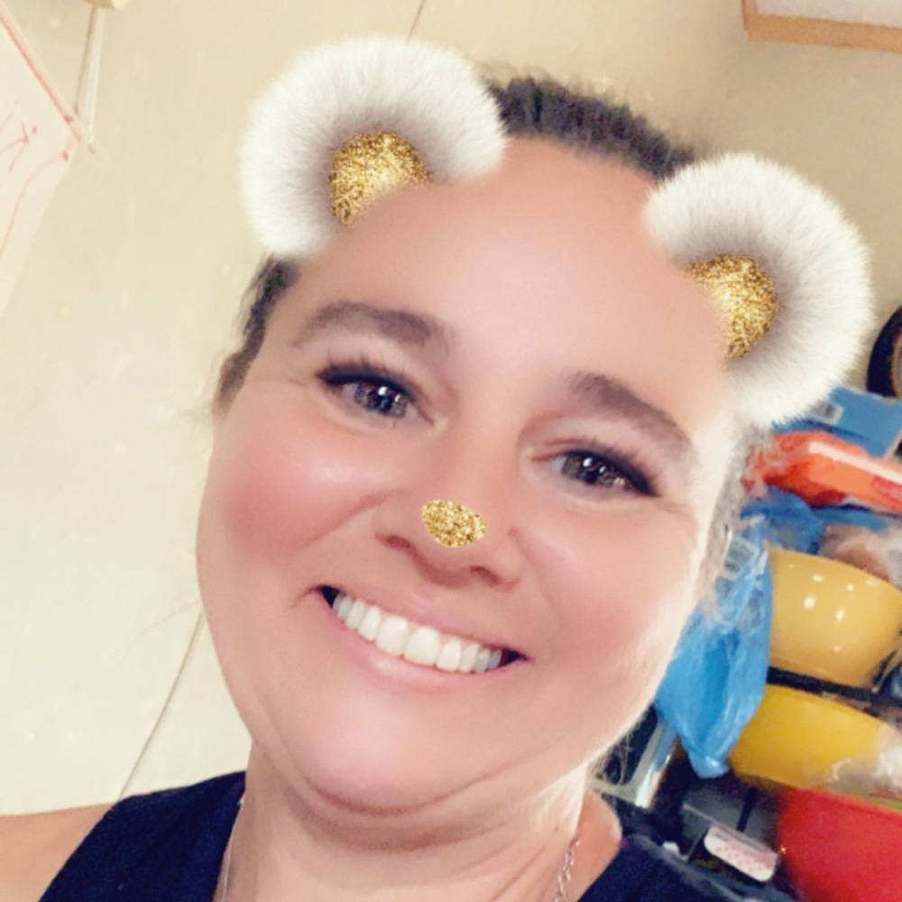 Meet your Posher, Melissa